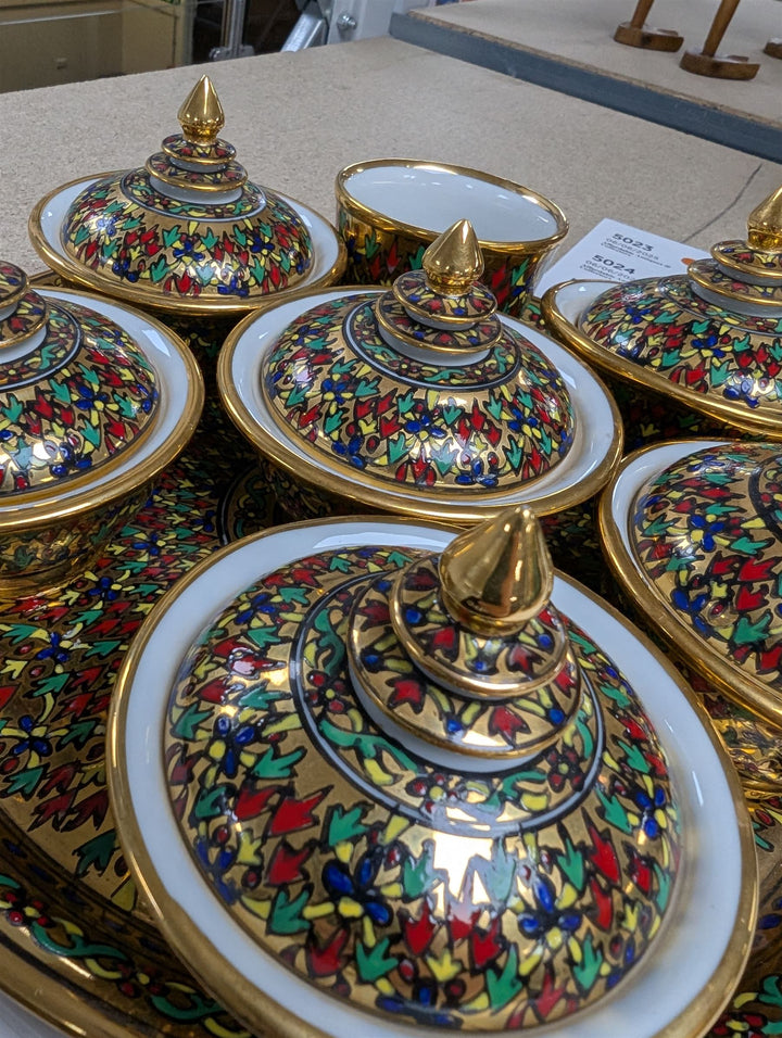 Exquisite benjarong style tea set