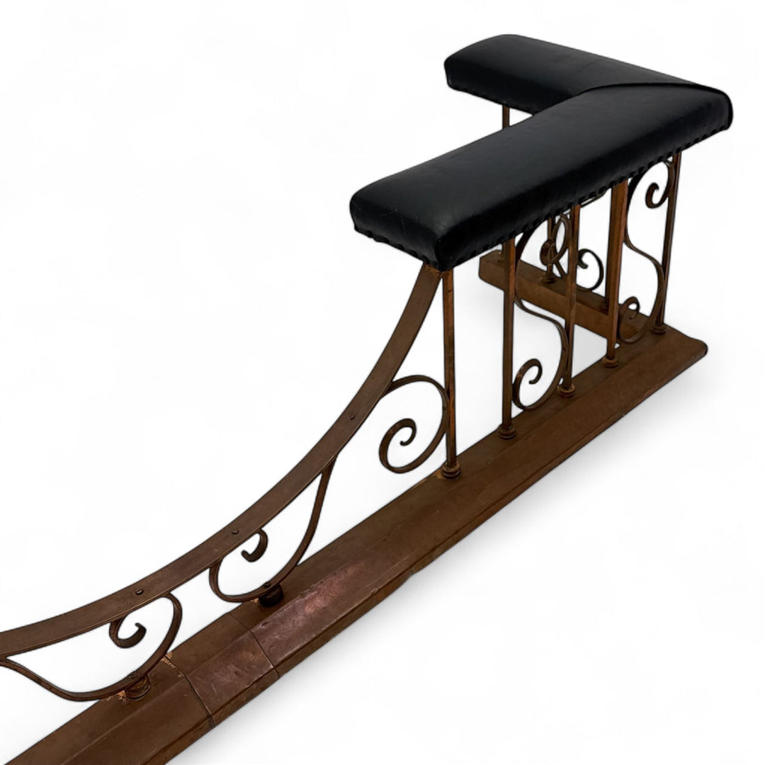 Early 20 th century arts & crafts copper club fender