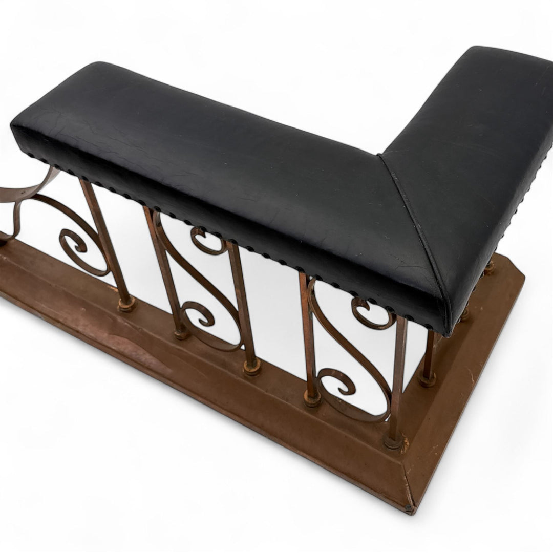 Early 20 th century arts & crafts copper club fender